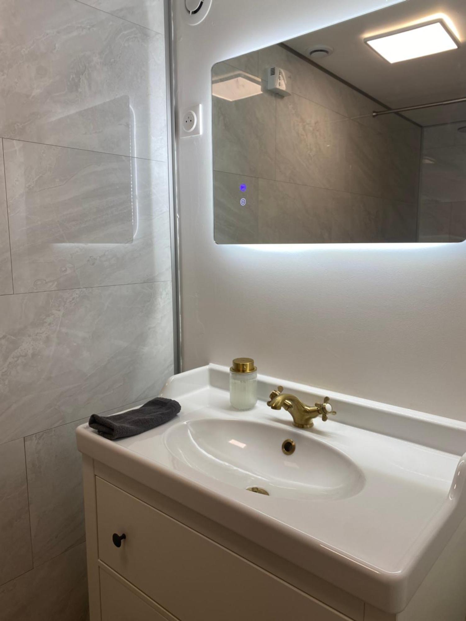 Bienvenue Chez Jules *Verne* Amiens Ngoại thất bức ảnh
